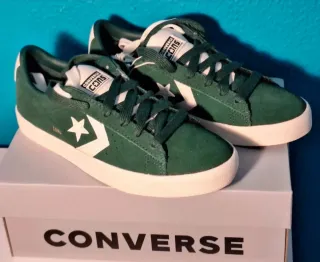 Zapatillas Nuevas, de la marca CONVERSE