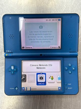 Nintendo DSi XL Azul