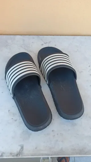 Ciabatte Adidas nere righe bianche