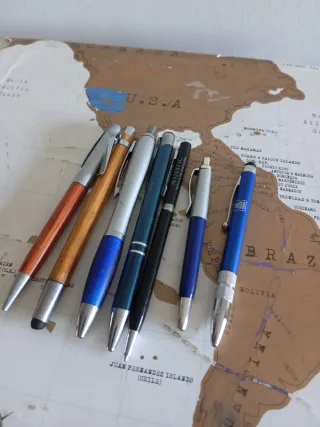 Lote de bolígrafos varios colores