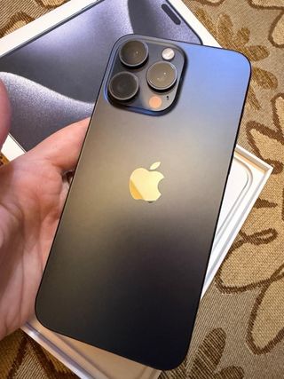 iPhone 15 Pro Max Azul