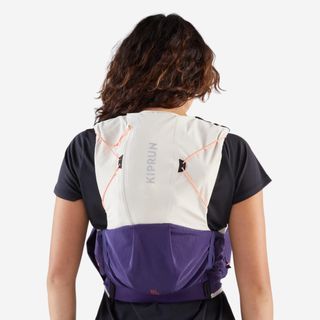 Mochila trail running mujer + 2 bidones 500 ml incluidos -