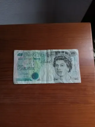 Banknota da 5 sterline inglesi Inghilterra 1990