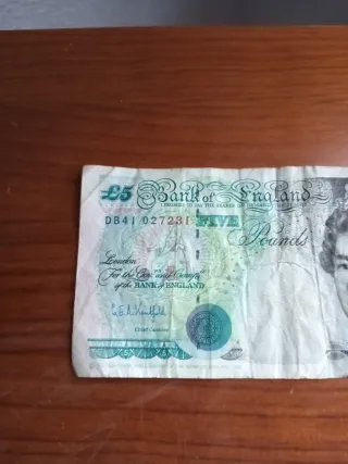 Banknota da 5 sterline inglesi Inghilterra 1990