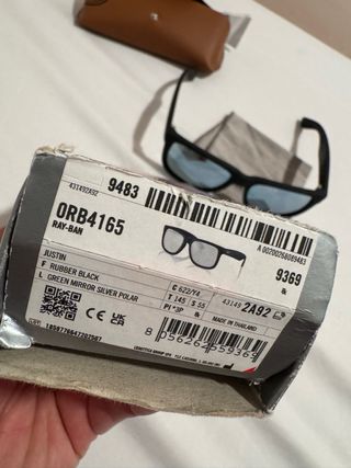 Gafas de sol Ray-Ban negras y azules