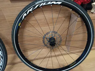 Ruedas Mavic Aksium Disc