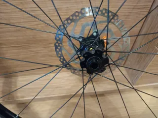 Ruedas Mavic Aksium Disc