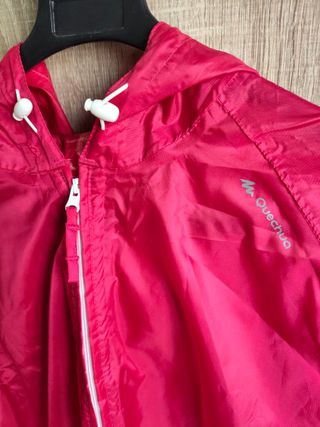 Chubasquero cortavientos Quechua rosa