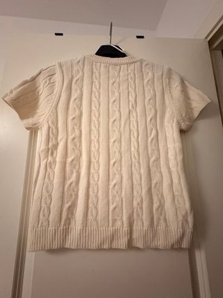 Chaleco de punto trenzado manga corta