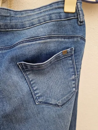 Pantalón vaquero Amichi azul