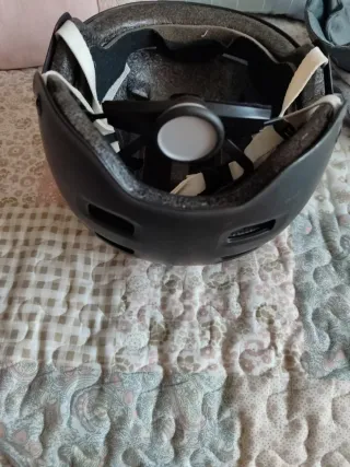 Casco Negro Patinaje y Ciclismo