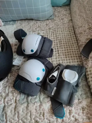 Casco Negro Patinaje y Ciclismo