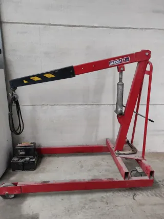 Grúa para motores MEGA 2T