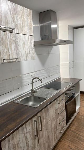 ALQUILER HABITACION PARA CHICA EN PISO COMPARTIDO