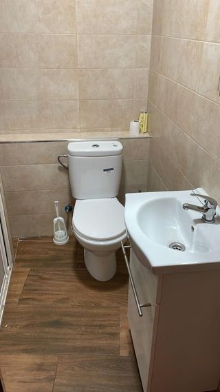 ALQUILER HABITACION PARA CHICA EN PISO COMPARTIDO