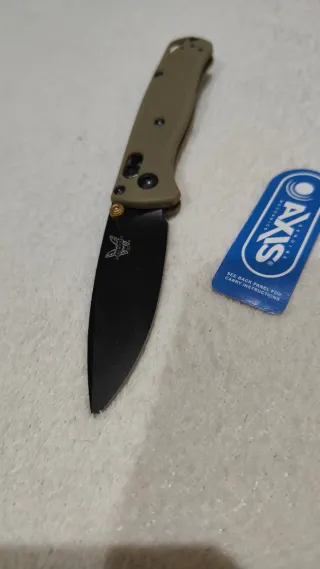 Navaja MINI Benchmade Bugout 533
