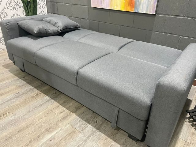 SOFA CAMA CON AMPLIO ARCON
