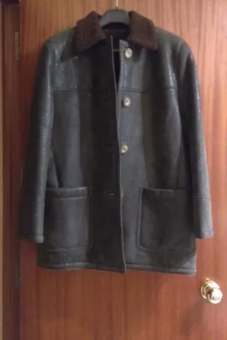 CHAQUETÓN DE PIEL VUELTA