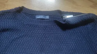 Jersey Bershka azul marino con cremallera