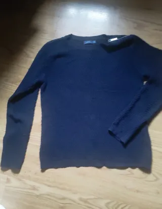 Jersey Bershka azul marino con cremallera