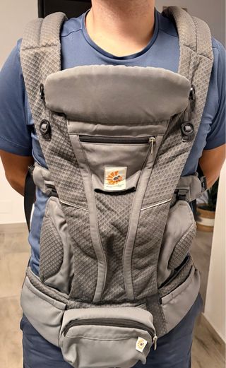 Mochila Portabebés Ergobaby Gris modelo onmi breez