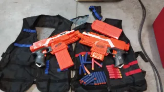 Lote 2 Pistolas Nerf con Accesorios