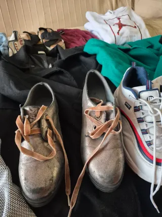 Lote Ropa y Zapatos Varios