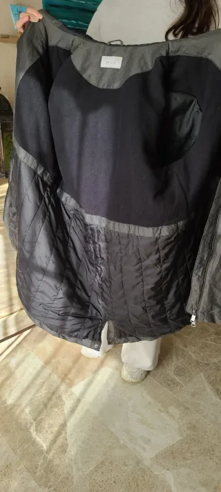 Chaquetón gris mujer con capucha