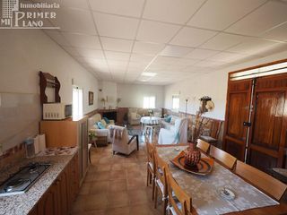 Chalet en venta en Tomelloso