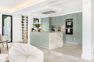 Chalet en alquiler en Los Naranjos - Las Brisas en Marbella