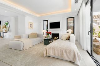 Chalet en alquiler en Los Naranjos - Las Brisas en Marbella