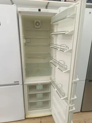 Nevera Liebherr con garantía y transporte