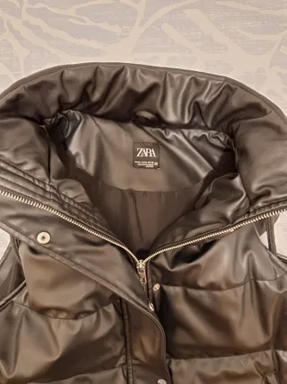 Chaleco acolchado Zara mujer negro