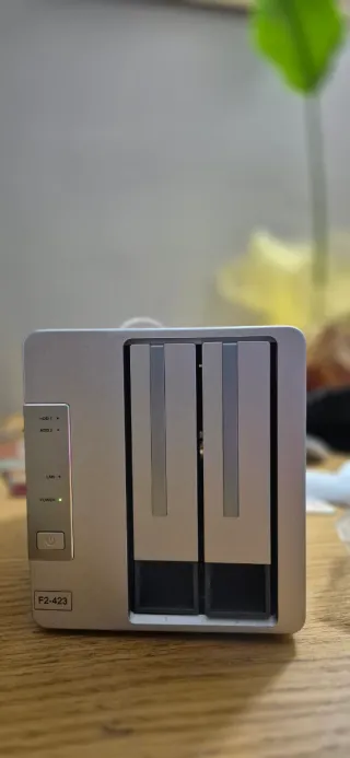 NAS Terramaster F2-423