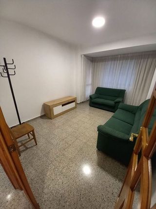 Piso en alquiler en Zona de Plaza de Barcelos en Pontevedra