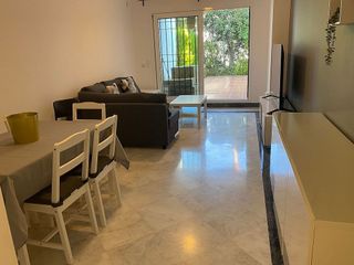 Piso en alquiler en Los Naranjos - Las Brisas en Marbella