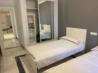 Piso en alquiler en Los Naranjos - Las Brisas en Marbella