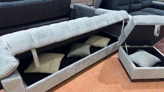 Sofá Cama Yadhi Gris con Puff