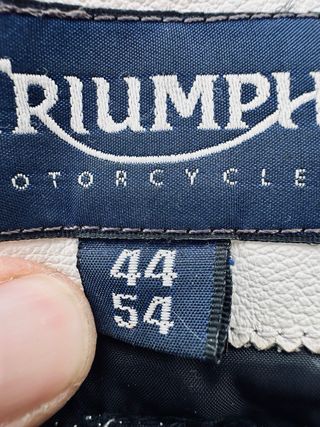 Chaqueta Motera Triumph Negra y Roja