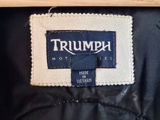 Chaqueta Motera Triumph Negra y Roja