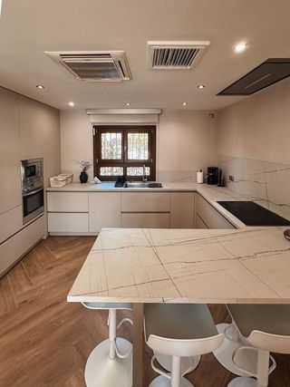 Chalet en alquiler en Nagüeles Alto en Marbella