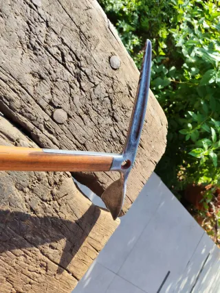Piolet madera y metal