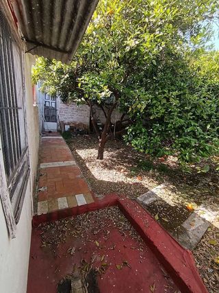 Terreno en venta en Las Almenas en Tomares