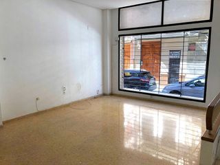 Local comercial en venta en Carcaixent