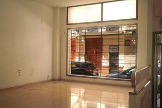 Local comercial en venta en Carcaixent