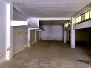 Local comercial en venta en Carcaixent