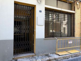 Local comercial en venta en Carcaixent