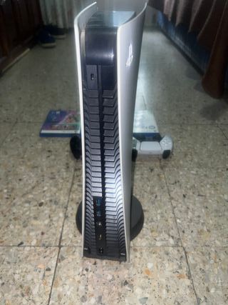 Consola PS5 + 2 Mandos + 3 Juegos