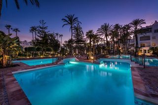 Piso en alquiler en Nueva Andalucía centro en Marbella