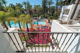 Piso en alquiler en Nueva Andalucía centro en Marbella